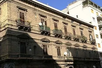 Bed and Breakfast Palazzo Benso Palermo Bed & Breakfast