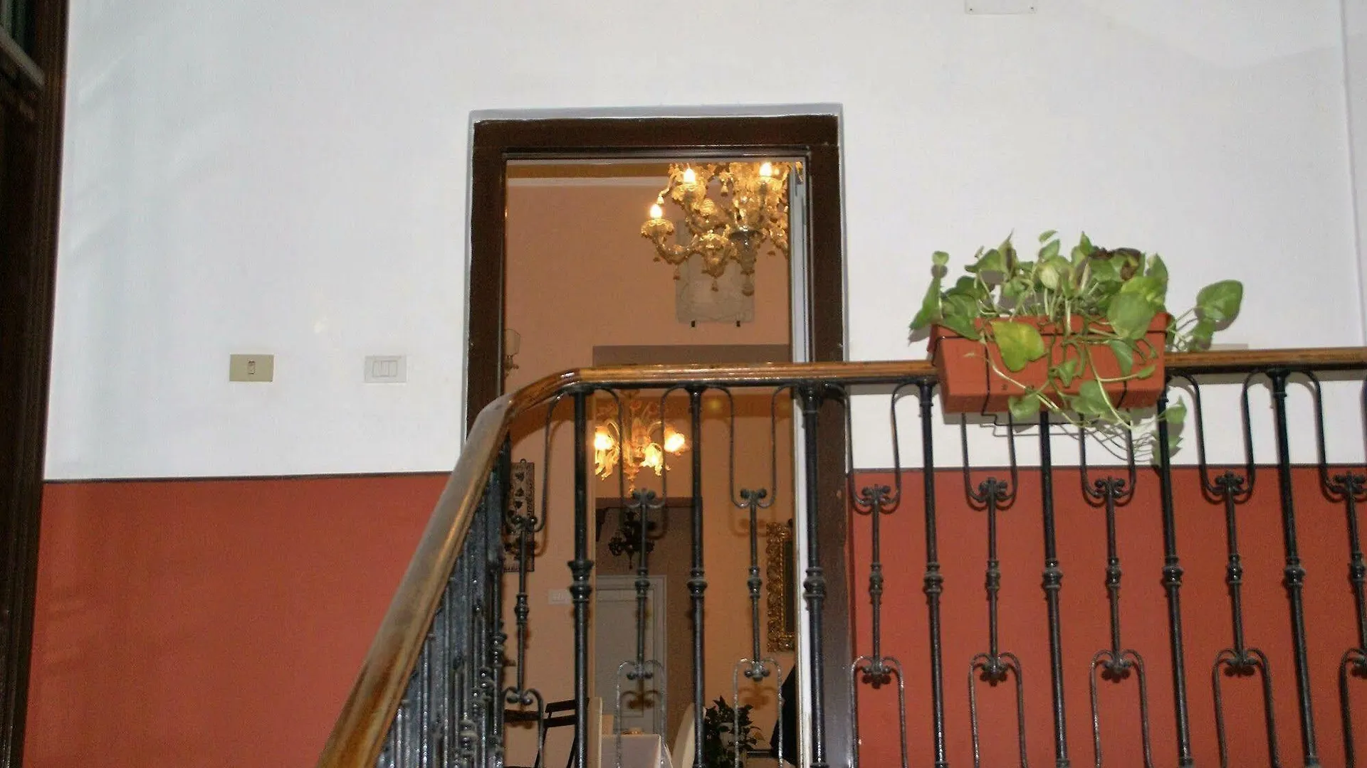 Bed and Breakfast Palazzo Benso Palermo 3*,