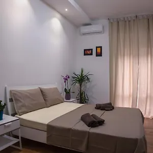 https://casamina.hotelinveneto.com
