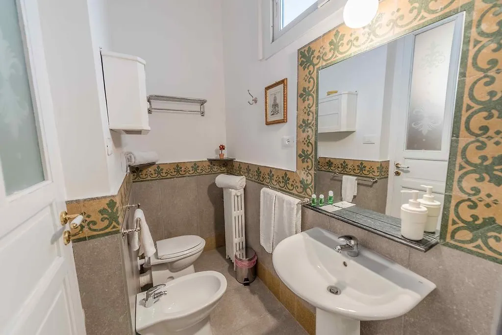 Palazzo Benso Bed & Breakfast Palermo 3*,  Italy