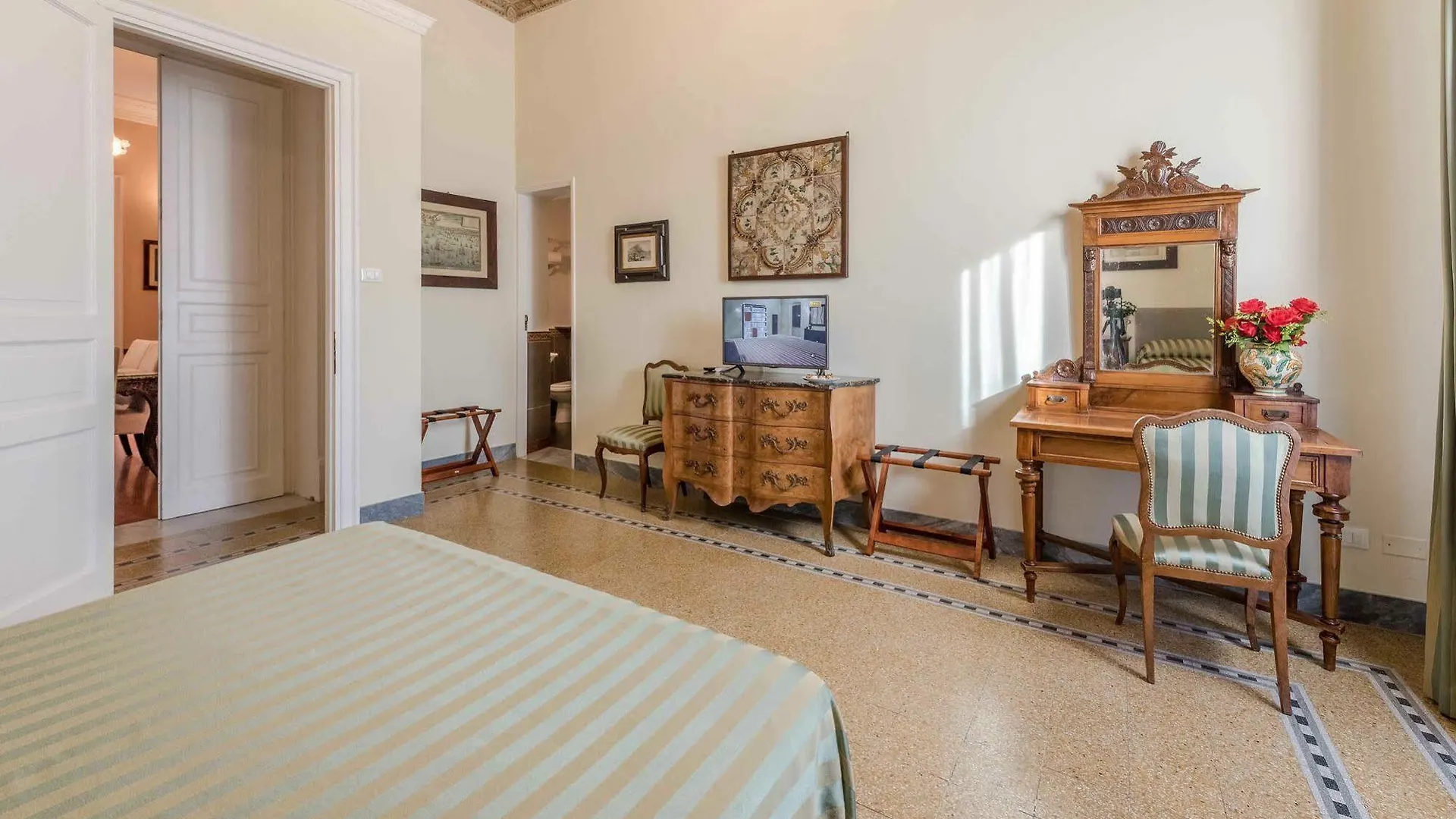 ***  Palazzo Benso Bed & Breakfast Palermo Italy